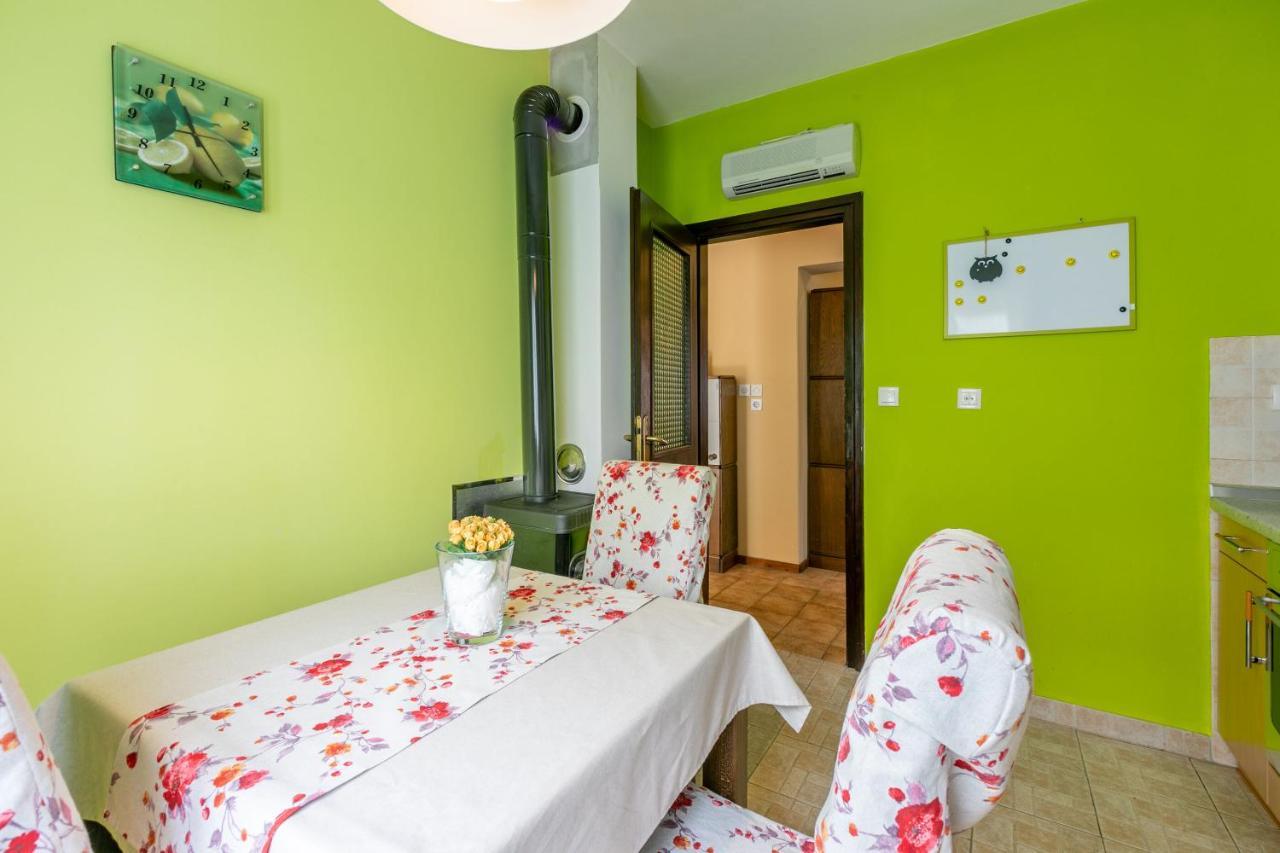 Apartments Zec Selce Zewnętrze zdjęcie